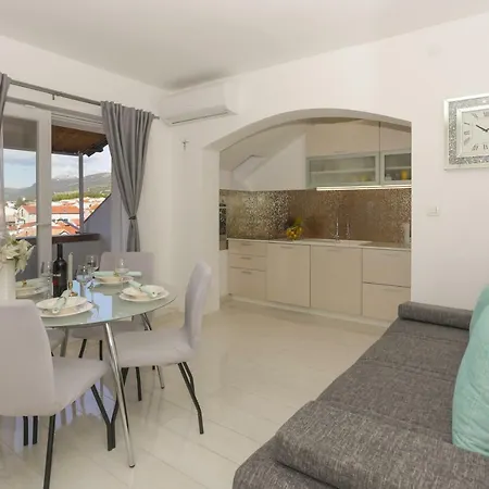 Elli Luxury * Kaštela